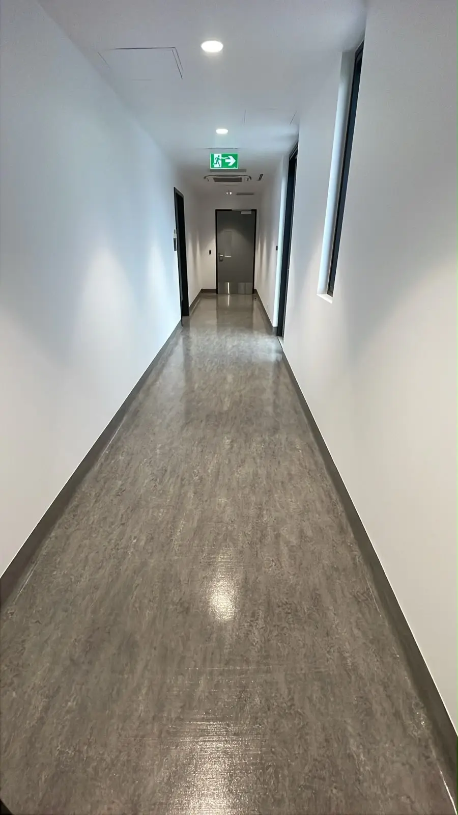 Handover Floor Clean